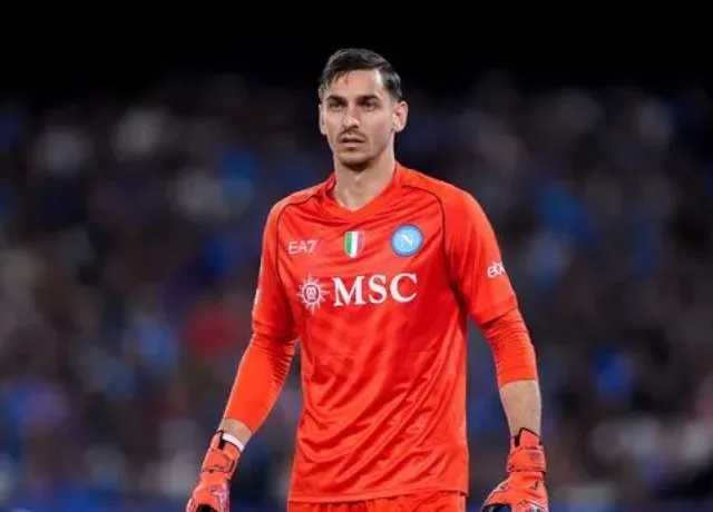 MU đang muốn có sự phục vụ của Alex Meret từ Napoli